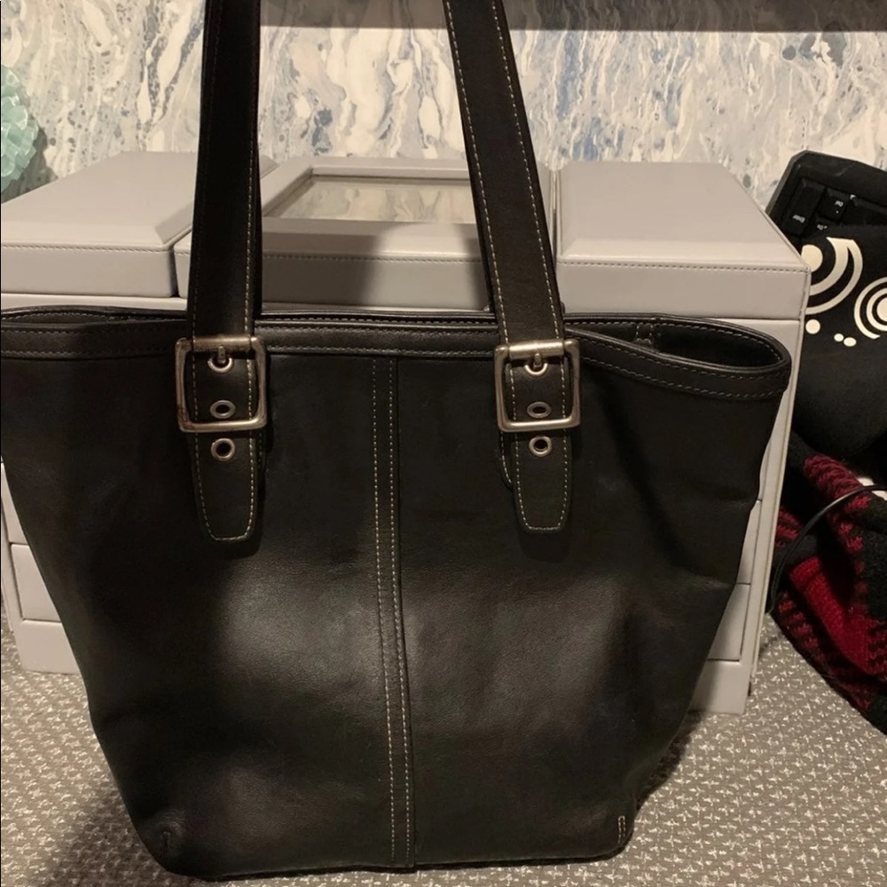 Vintage Coach shoulder purse - Picture 2 of 5